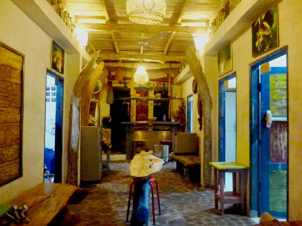 Gipsy Backpackers Hostel Gili Trawangan Exterior photo